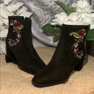 Impo heeled boots